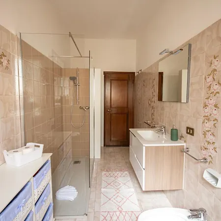 Casa Giuly アパート