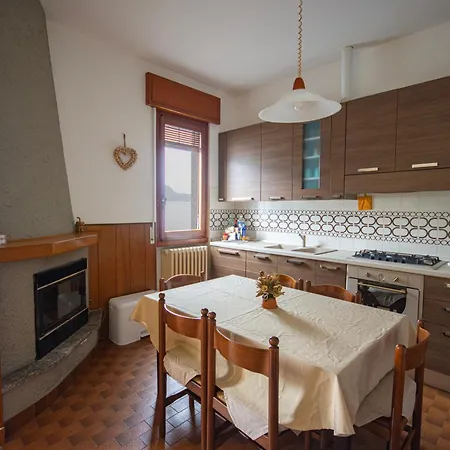 Casa Giuly * レッツェノ